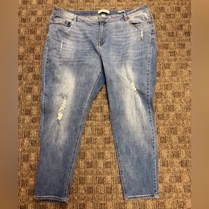 Kenneth Cole Reaction Light Blue‎ BOYFRIEND Jeans